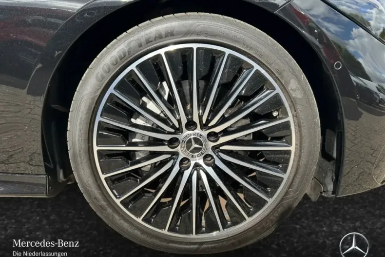 Mercedes-Benz CLE 200 din 2024 cu 14.365 km - oferta MER146450 - foto 5