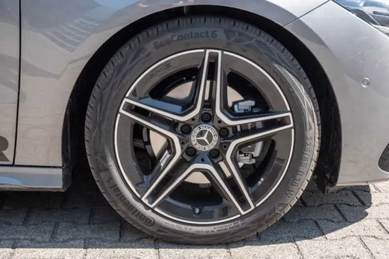 Mercedes-Benz CLA 180 din 2025 cu 12.000 km - oferta MER146462 - foto 5