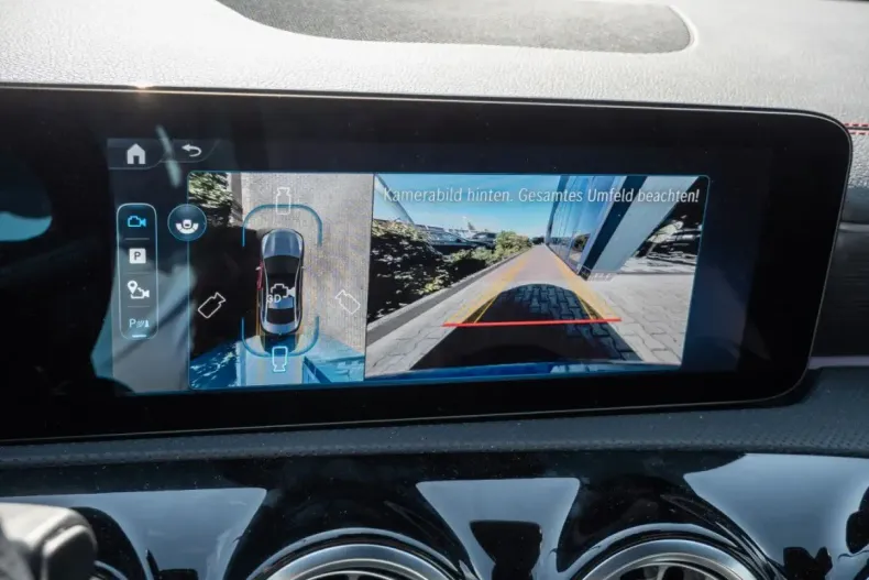 Mercedes-Benz CLA 180 din 2025 cu 12.000 km - oferta MER146462 - foto 10