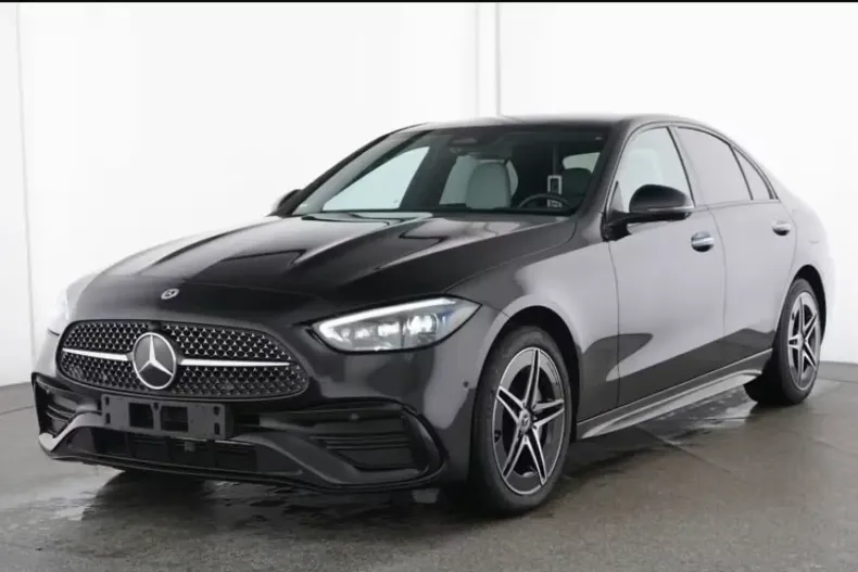 Mercedes-Benz C 300 din 2024 cu 14.863 km - oferta MER146470 - foto 1