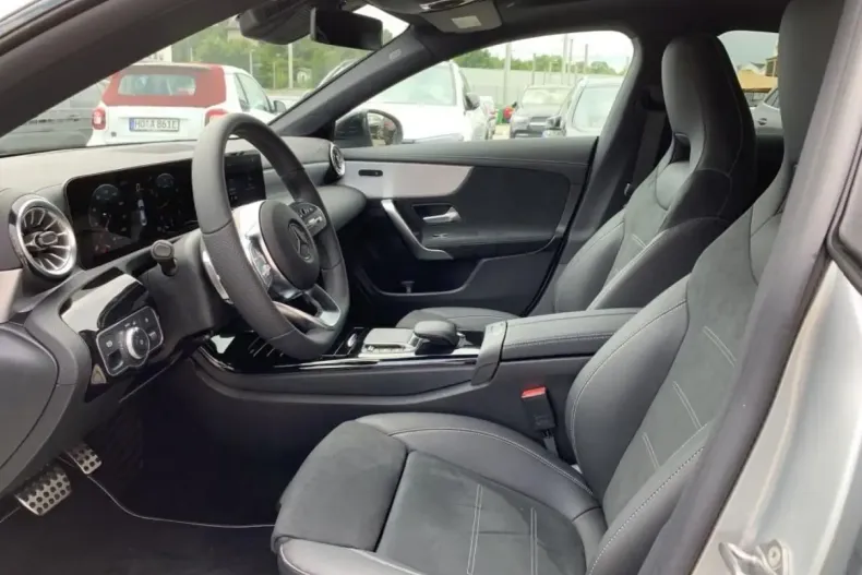 Mercedes-Benz CLA 180 din 2021 cu 36.118 km - oferta MER146484 - foto 5