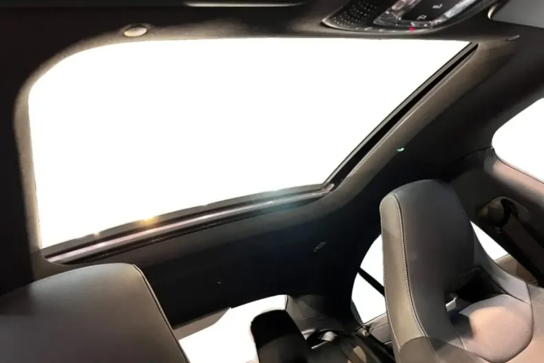 Mercedes-Benz CLA 250 din 2020 cu 103.058 km - oferta MER146485 - foto 13