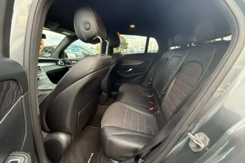 Mercedes-Benz GLC 300 din 2020 cu 71.900 km - oferta MER146495 - foto 8