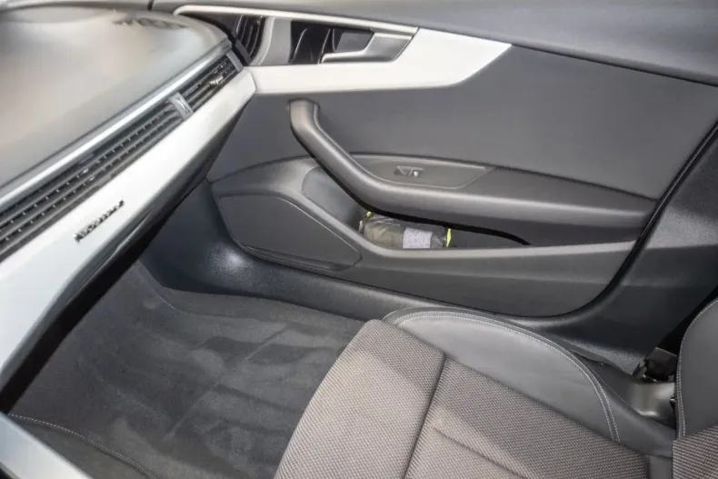 Audi A5 din 2024 cu 8.046 km - oferta AUD146498 - foto 12