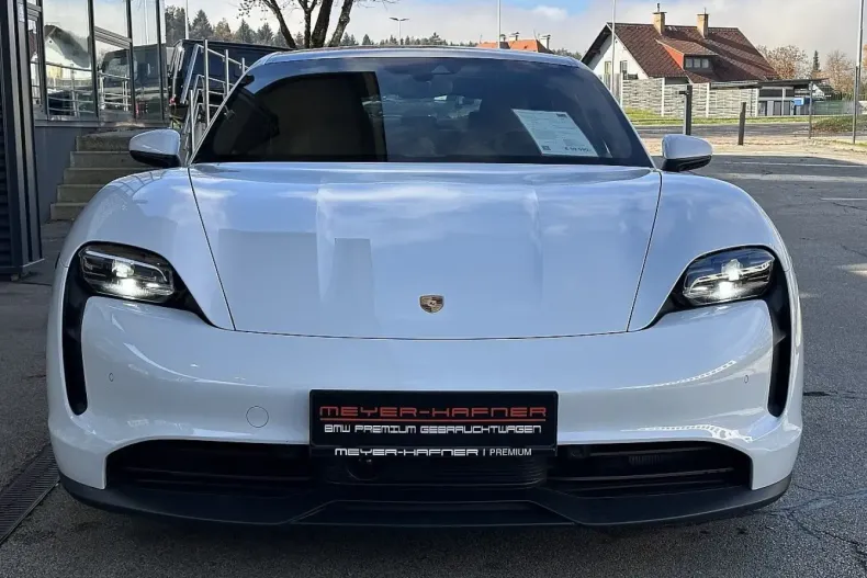 Porsche Taycan din 2021 cu 72.058 km - oferta POR146512 - foto 4