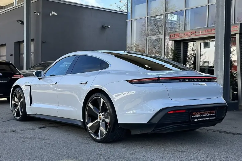 Porsche Taycan din 2021 cu 72.058 km - oferta POR146512 - foto 9