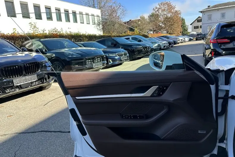 Porsche Taycan din 2021 cu 72.058 km - oferta POR146512 - foto 30