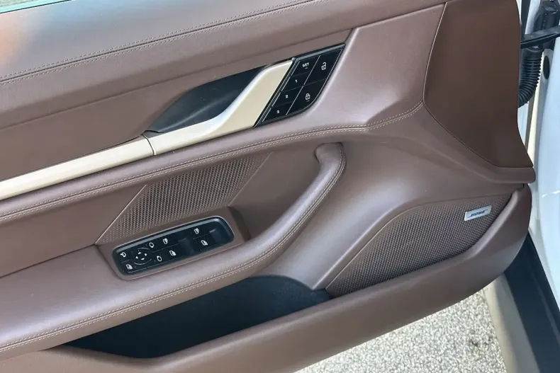 Porsche Taycan din 2021 cu 72.058 km - oferta POR146512 - foto 31