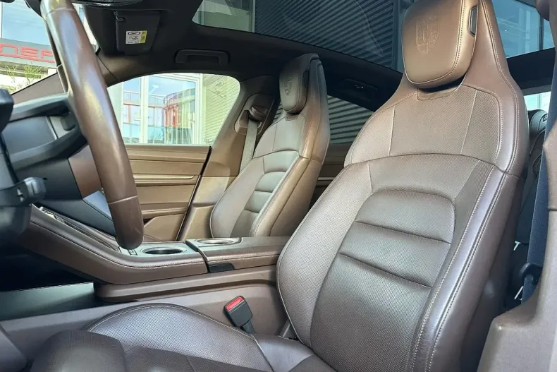 Porsche Taycan din 2021 cu 72.058 km - oferta POR146512 - foto 34