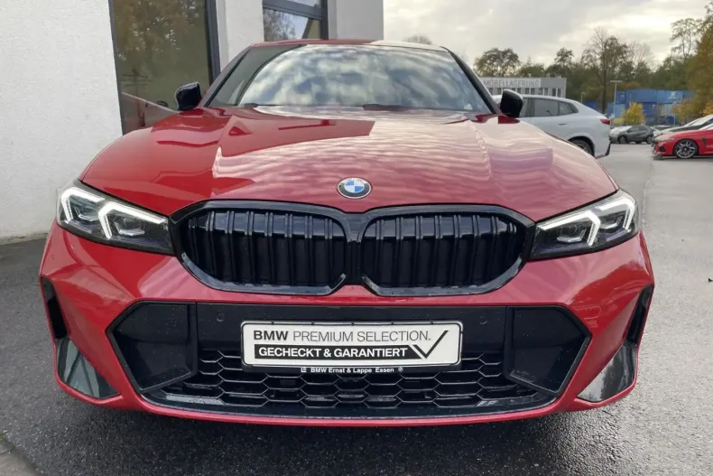 BMW 330 din 2024 cu 5.700 km - oferta BMW146520 - foto 1