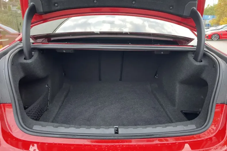 BMW 330 din 2024 cu 5.700 km - oferta BMW146520 - foto 11