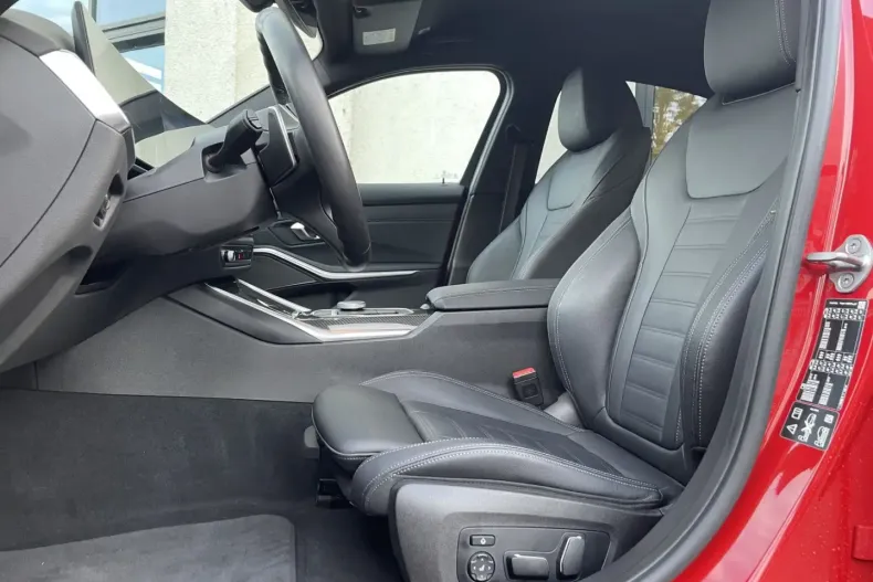 BMW 330 din 2024 cu 5.700 km - oferta BMW146520 - foto 18