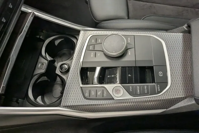 BMW 330 din 2024 cu 13.740 km - oferta BMW146524 - foto 13