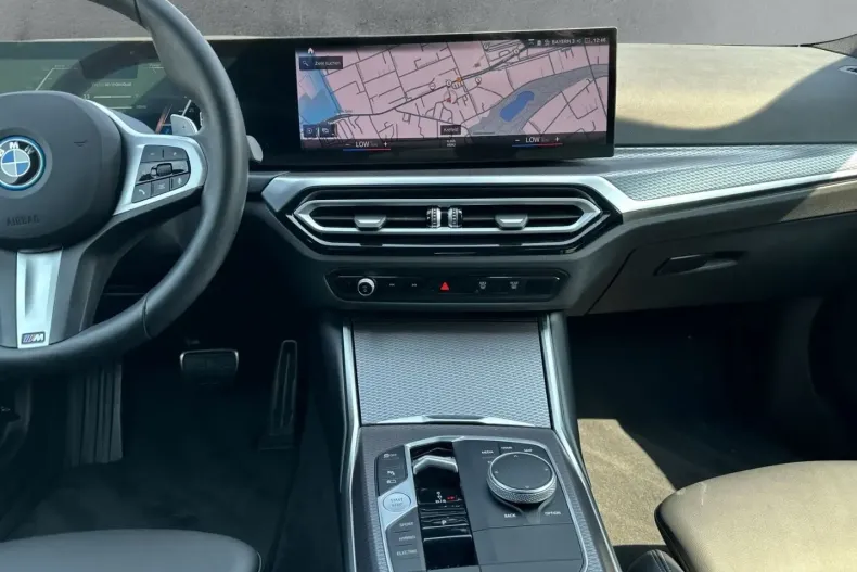 BMW 330 din 2024 cu 20.107 km - oferta BMW146526 - foto 17