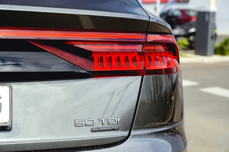 Audi Q8 din 2020 cu 93.000 km - oferta AUD146539 - foto 10