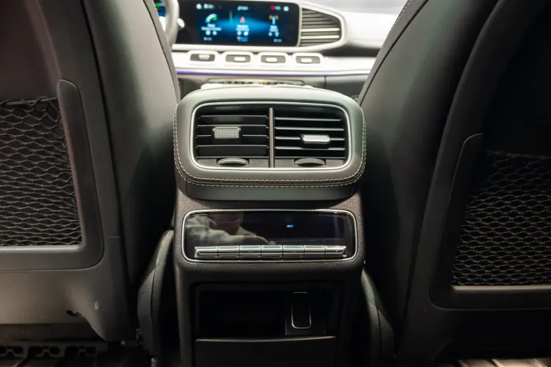 Mercedes-Benz GLE 53 AMG din 2021 cu 29.030 km - oferta MER146551 - foto 38