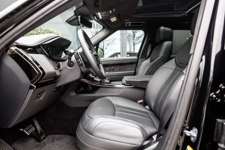 Land Rover Range Rover Sport din 2023 cu 5.997 km - oferta LAN146562 - foto 6