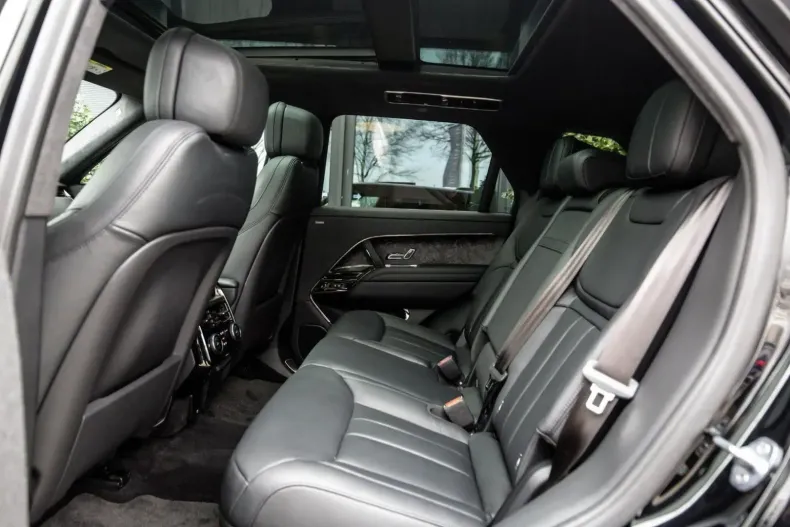 Land Rover Range Rover Sport din 2023 cu 5.997 km - oferta LAN146562 - foto 30