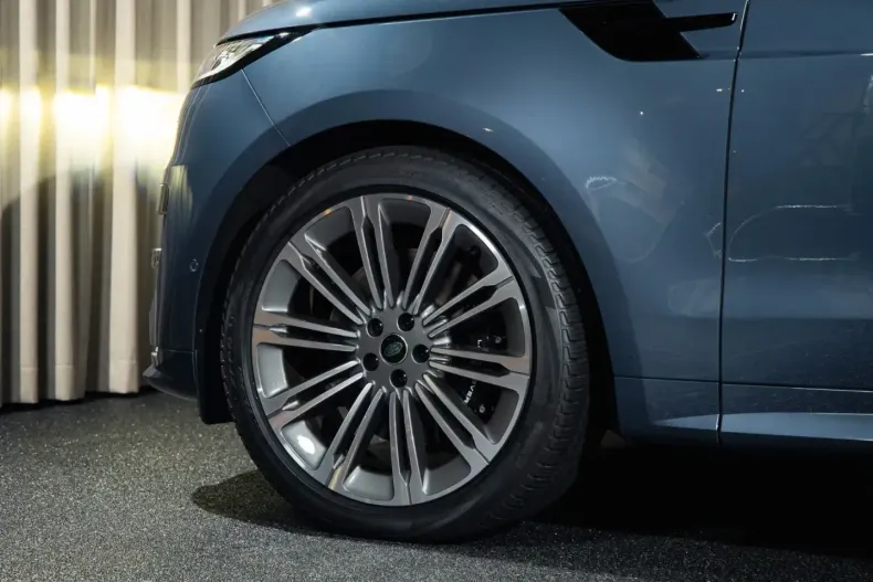 Land Rover Range Rover Sport din 2023 cu 32.000 km - oferta LAN146563 - foto 7