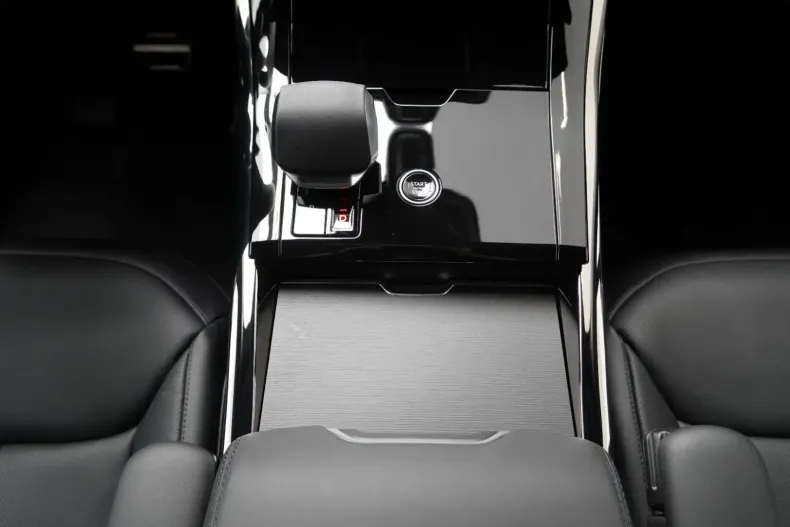 Land Rover Range Rover Sport din 2024 cu 9.999 km - oferta LAN146568 - foto 24