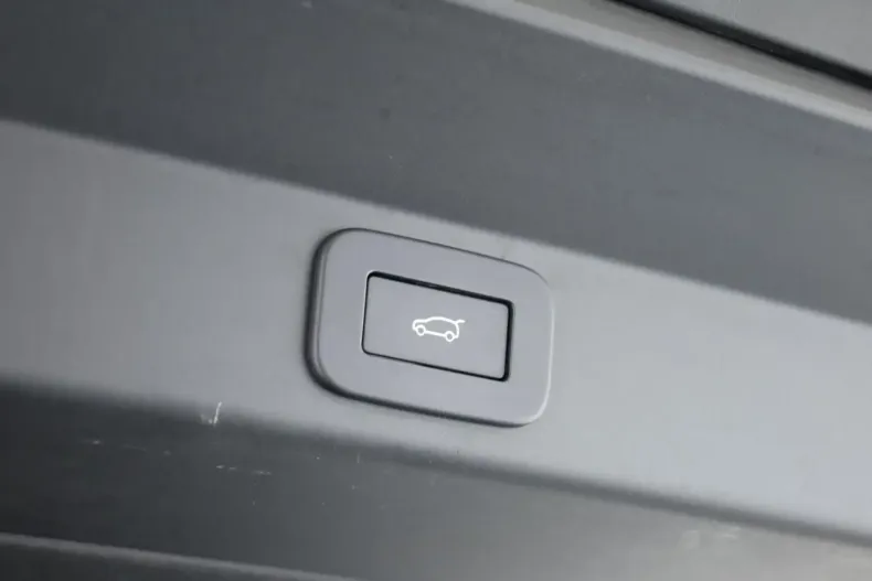 Land Rover Range Rover Sport din 2024 cu 50.100 km - oferta LAN146573 - foto 7