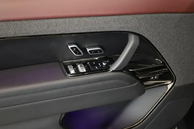 Land Rover Range Rover Sport din 2024 cu 50.100 km - oferta LAN146573 - foto 12