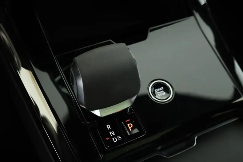 Land Rover Range Rover Sport din 2024 cu 50.100 km - oferta LAN146573 - foto 14