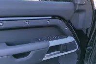 Land Rover Defender din 2023 cu 35.137 km - oferta LAN146593 - foto 8