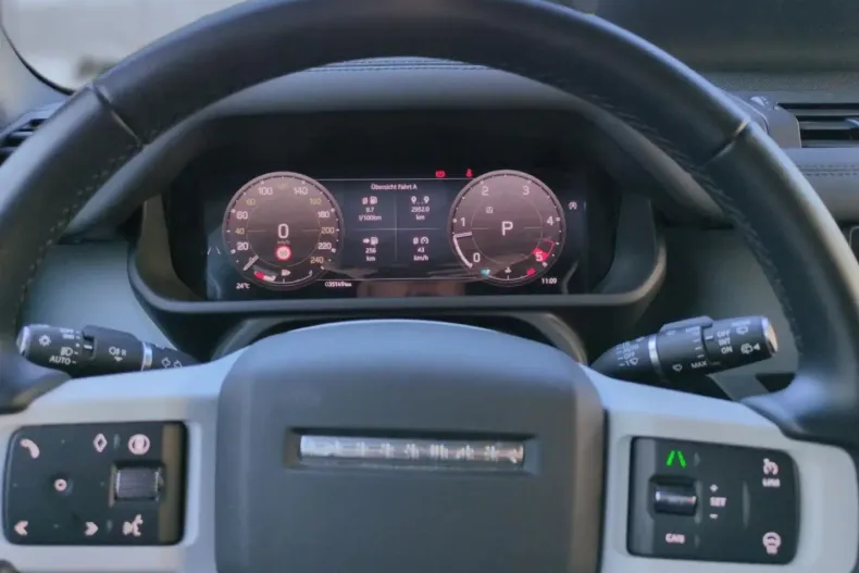 Land Rover Defender din 2023 cu 35.137 km - oferta LAN146593 - foto 11