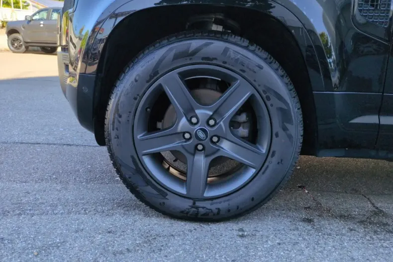 Land Rover Defender din 2023 cu 35.137 km - oferta LAN146593 - foto 16