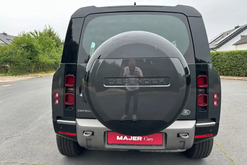 Land Rover Defender din 2023 cu 53.969 km - oferta LAN146594 - foto 6