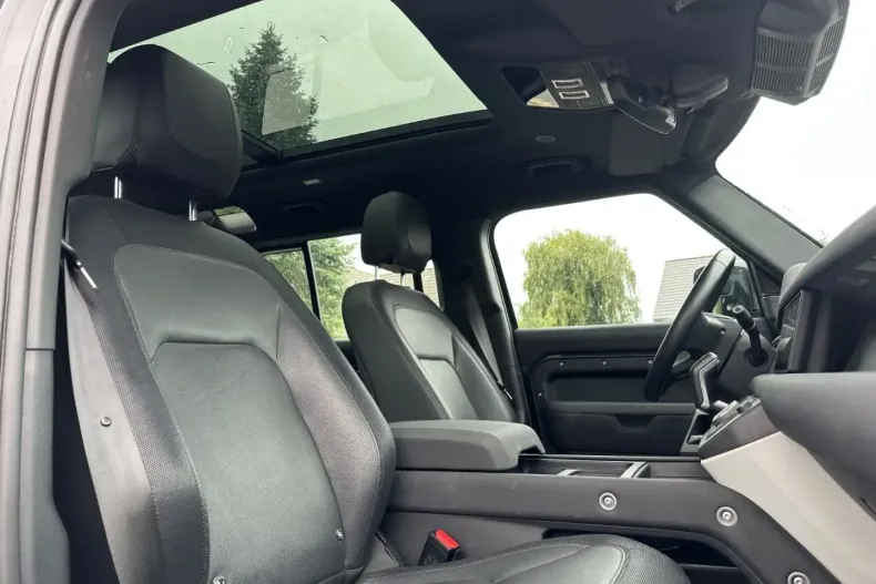 Land Rover Defender din 2023 cu 53.969 km - oferta LAN146594 - foto 18