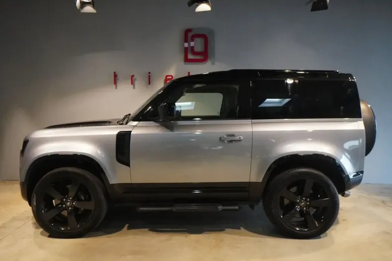 Land Rover Defender din 2023 cu 25.000 km - oferta LAN146595 - foto 11