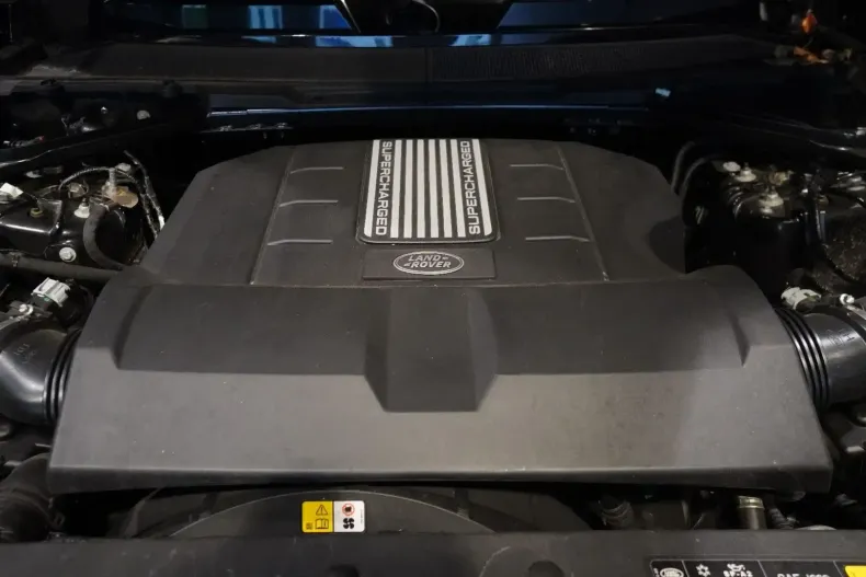 Land Rover Defender din 2023 cu 25.000 km - oferta LAN146595 - foto 14