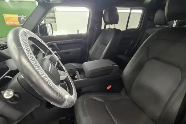 Land Rover Defender din 2023 cu 53.000 km - oferta LAN146599 - foto 9