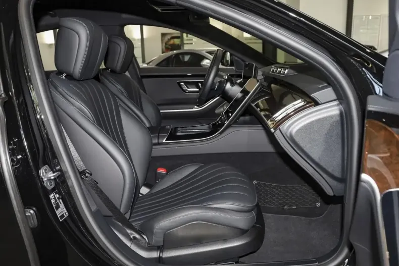 Mercedes-Benz S 580 din 2022 cu 29.601 km - oferta MER146626 - foto 4