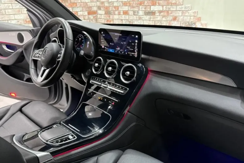 Mercedes-Benz GLC 220 din 2020 cu 91.000 km - oferta MER146628 - foto 6