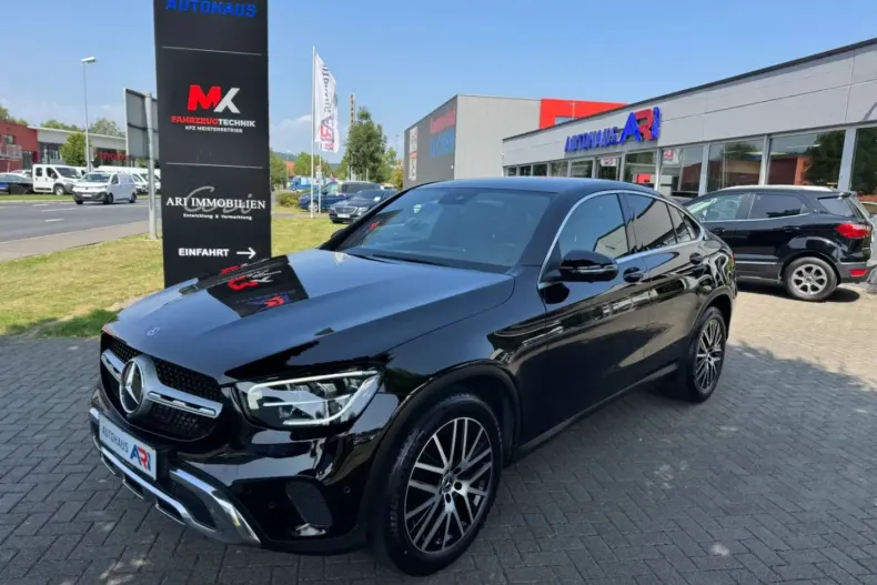 Mercedes-Benz GLC 300 din 2020 cu 98.800 km - oferta MER146631 - foto 1