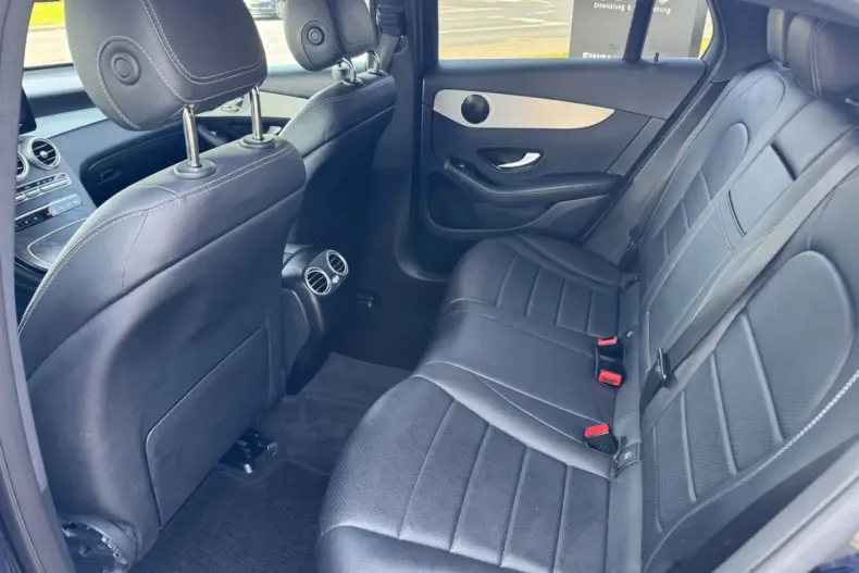 Mercedes-Benz GLC 300 din 2020 cu 98.800 km - oferta MER146631 - foto 10