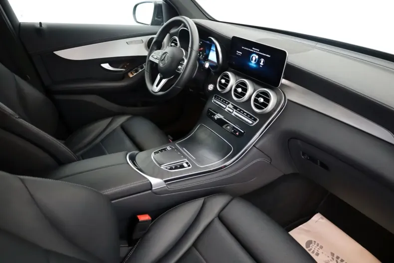 Mercedes-Benz GLC 200 din 2020 cu 83.980 km - oferta MER146633 - foto 6