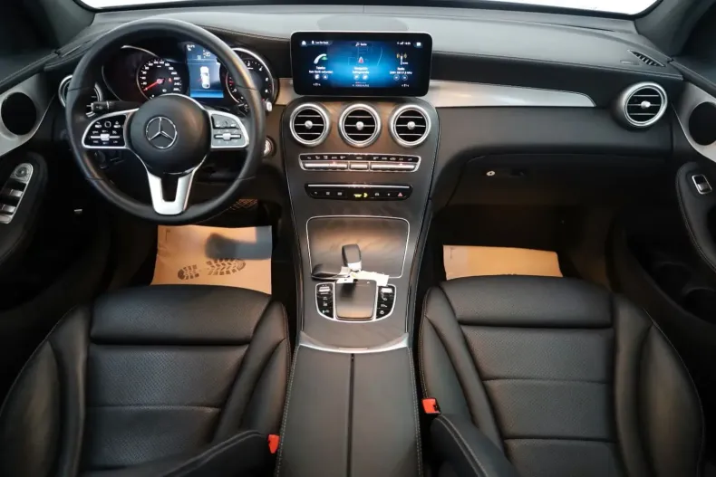 Mercedes-Benz GLC 200 din 2020 cu 83.980 km - oferta MER146633 - foto 8