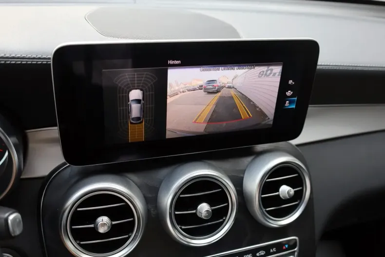 Mercedes-Benz GLC 200 din 2020 cu 83.980 km - oferta MER146633 - foto 17