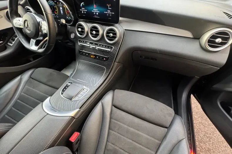 Mercedes-Benz GLC 200 din 2020 cu 83.887 km - oferta MER146634 - foto 9