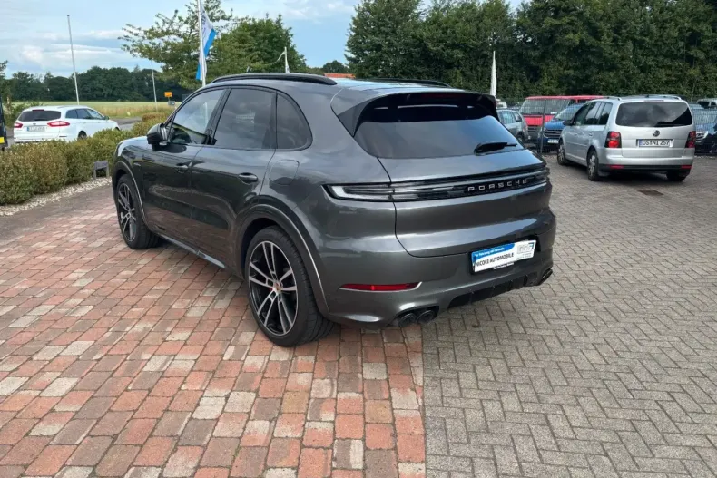 Porsche Cayenne din 2023 cu 32.750 km - oferta POR146637 - foto 4