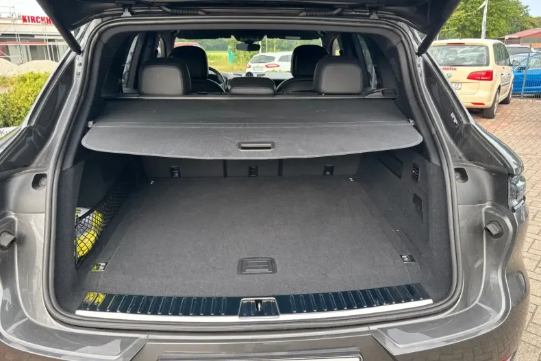 Porsche Cayenne din 2023 cu 32.750 km - oferta POR146637 - foto 17