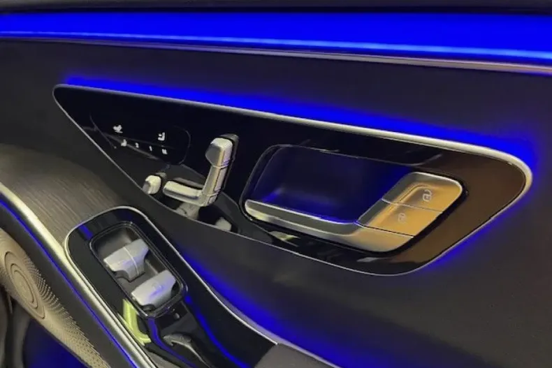 Mercedes-Benz S 580 din 2024 cu 13.940 km - oferta MER146645 - foto 14