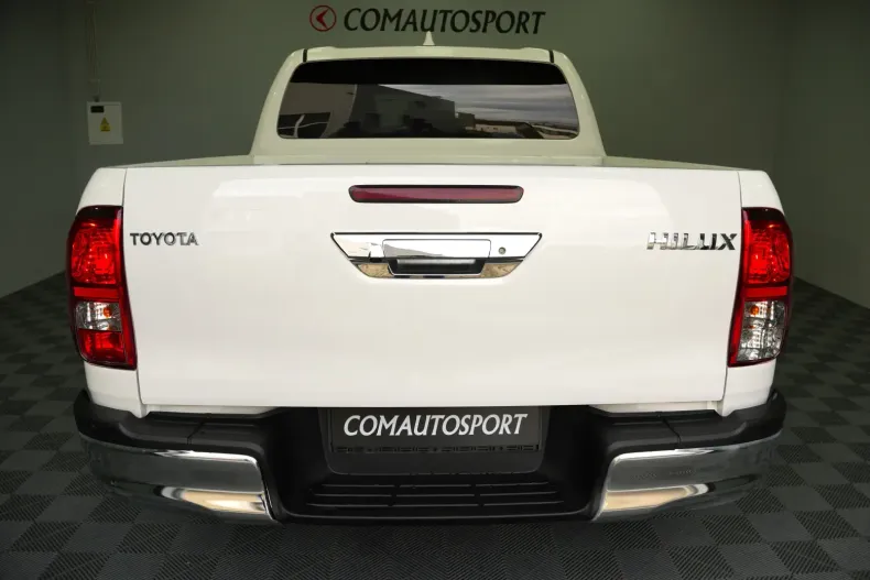 Toyota Hilux din 2023 cu 110.000 km - oferta TOY146648 - foto 5