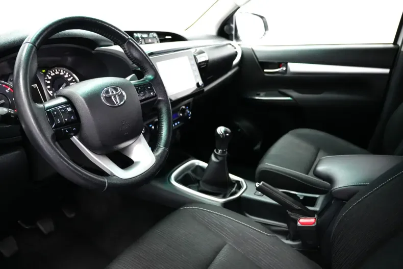 Toyota Hilux din 2023 cu 110.000 km - oferta TOY146648 - foto 7