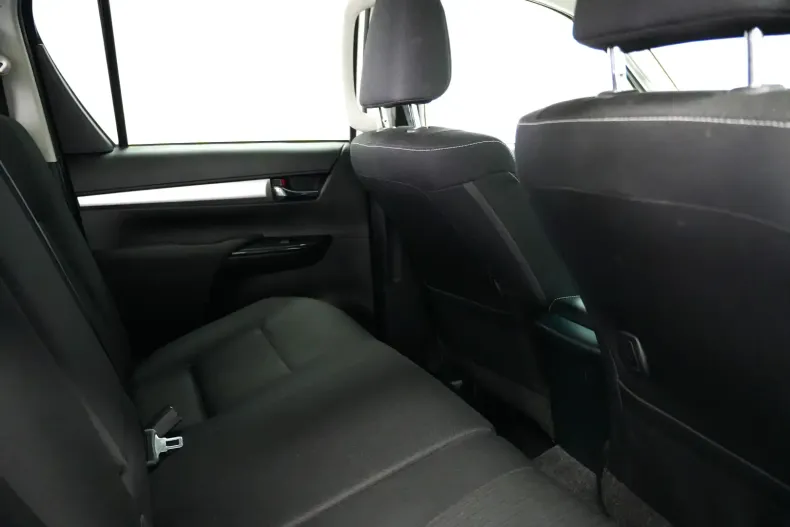 Toyota Hilux din 2023 cu 110.000 km - oferta TOY146648 - foto 9