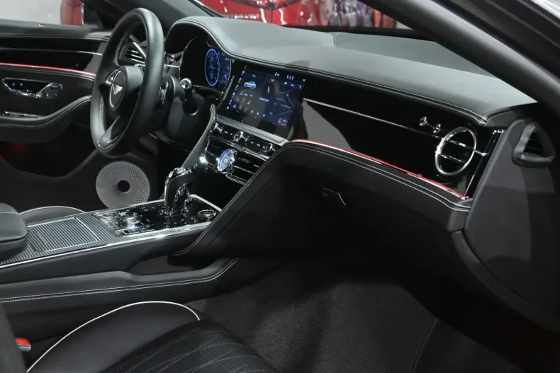 Bentley Flying Spur din 2022 cu 47.313 km - oferta BEN146669 - foto 4